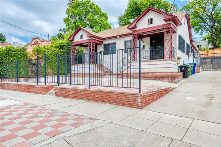 2644 Glendale Boulevard, Los Angeles, California 90039
