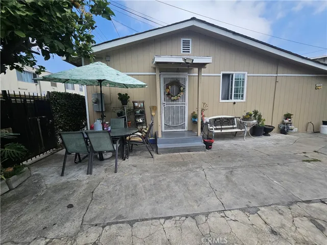 6519 Middleton Street, Huntington Park, California 90255