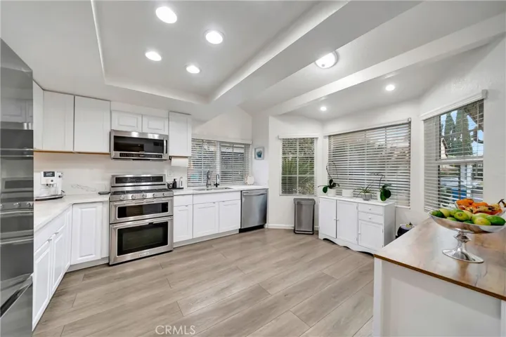 21733 Vintage, Chatsworth, California 91311