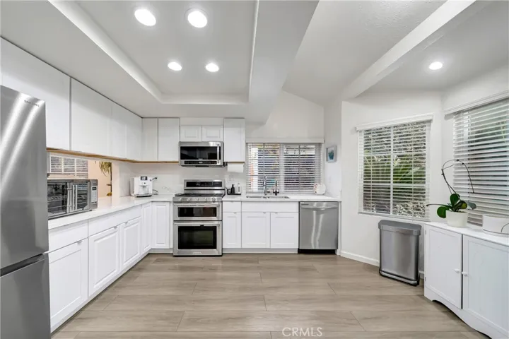 21733 Vintage, Chatsworth, California 91311