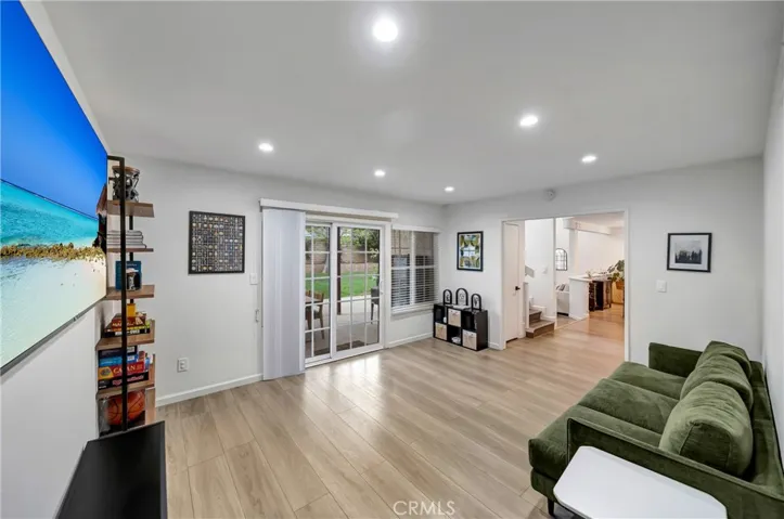 21733 Vintage, Chatsworth, California 91311
