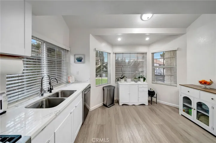 21733 Vintage, Chatsworth, California 91311