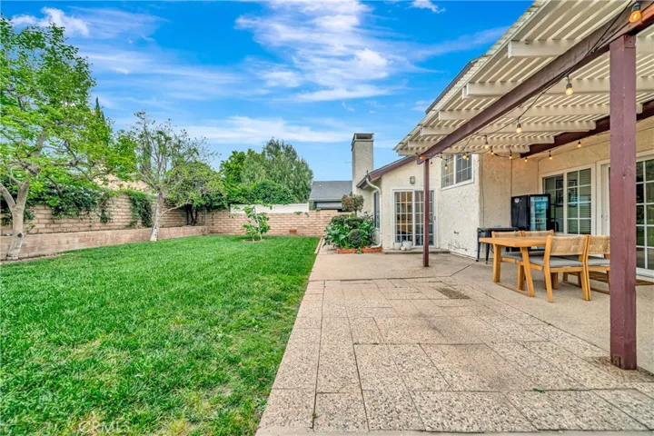 21733 Vintage, Chatsworth, California 91311