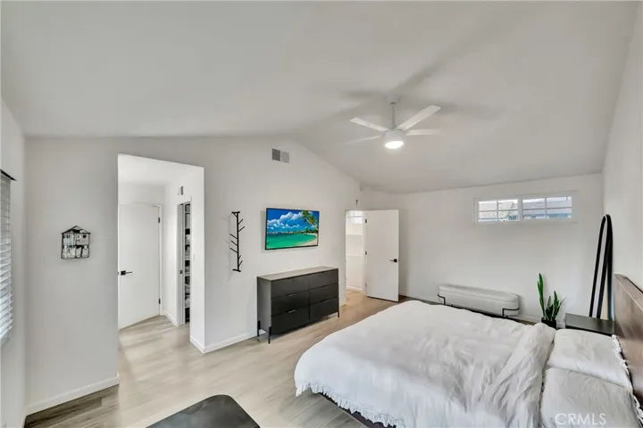 21733 Vintage, Chatsworth, California 91311