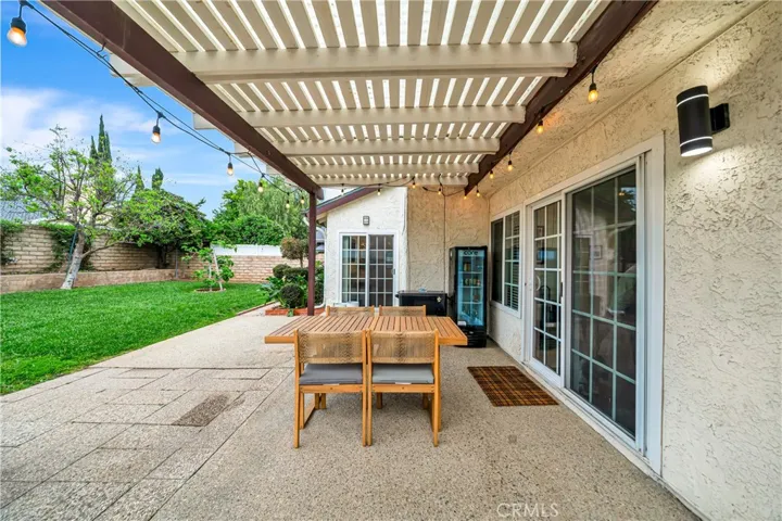 21733 Vintage, Chatsworth, California 91311