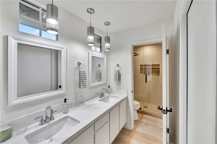 21733 Vintage, Chatsworth, California 91311