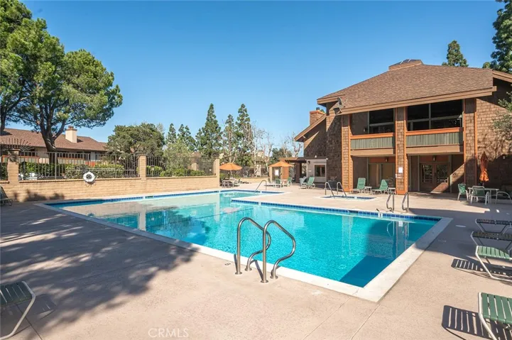 2514 E Willow Street 105, Signal Hill, California 90755