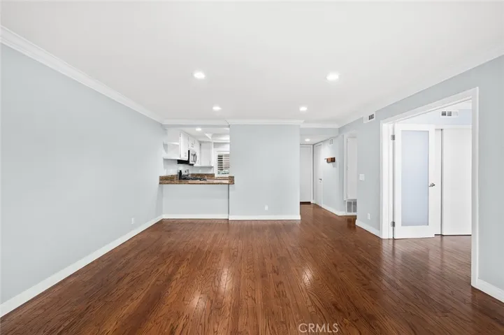 2514 E Willow Street 105, Signal Hill, California 90755