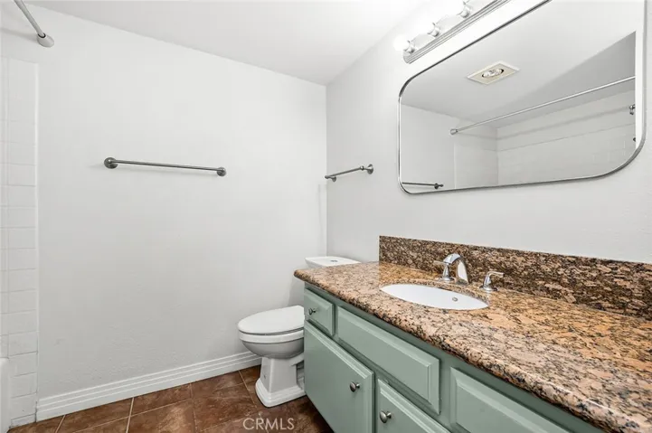 2514 E Willow Street 105, Signal Hill, California 90755