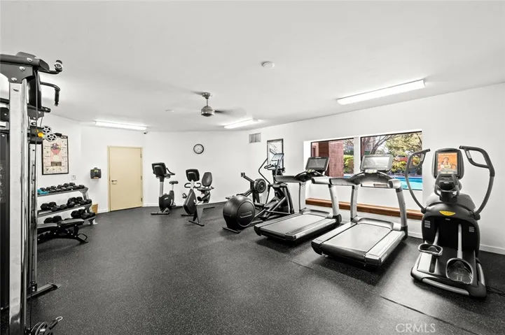 2514 E Willow Street 105, Signal Hill, California 90755