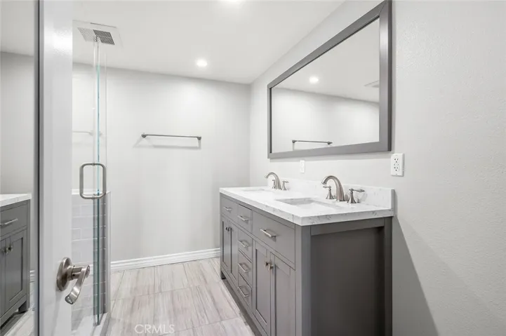 2514 E Willow Street 105, Signal Hill, California 90755