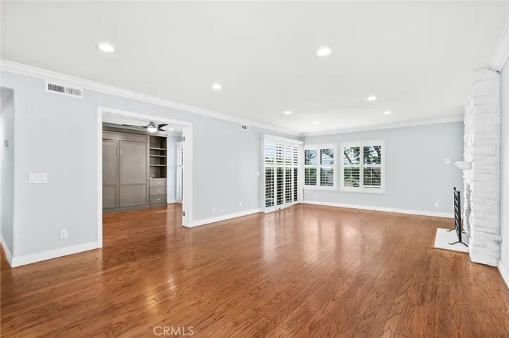 2514 E Willow Street 105, Signal Hill, California 90755