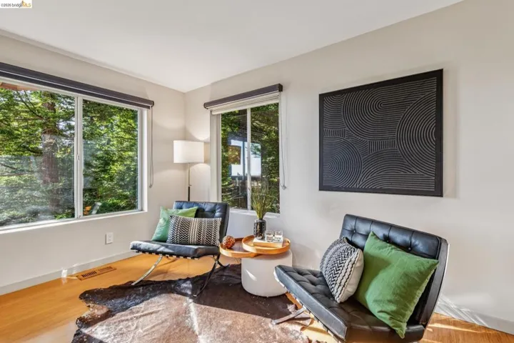 35 Bay Forest Ct, Oakland, California 94611