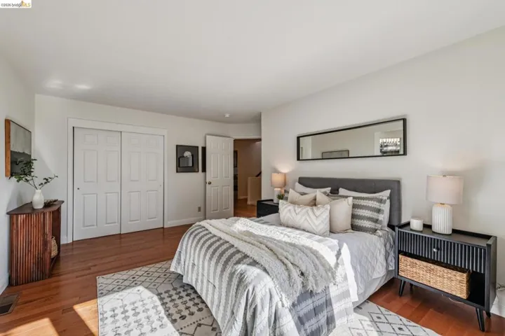 35 Bay Forest Ct, Oakland, California 94611