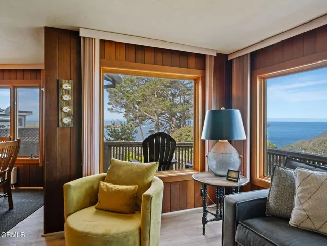 Headlands Cove LR