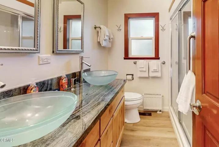 Main house bath 1