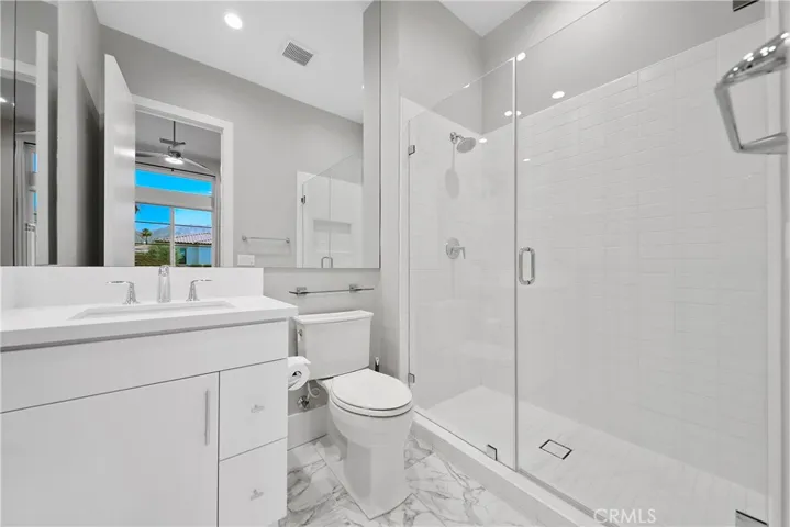 Bathroom Ensuite 3