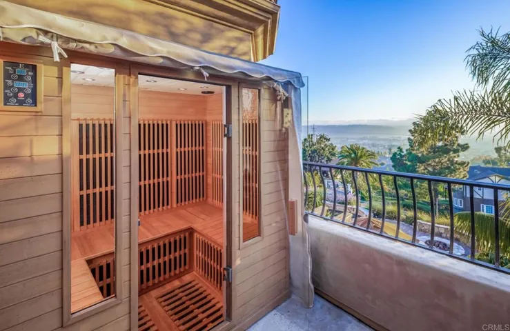 7133 Obelisco Circle, Carlsbad, California 92009