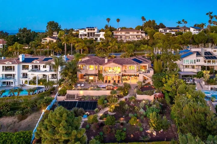 7133 Obelisco Circle, Carlsbad, California 92009