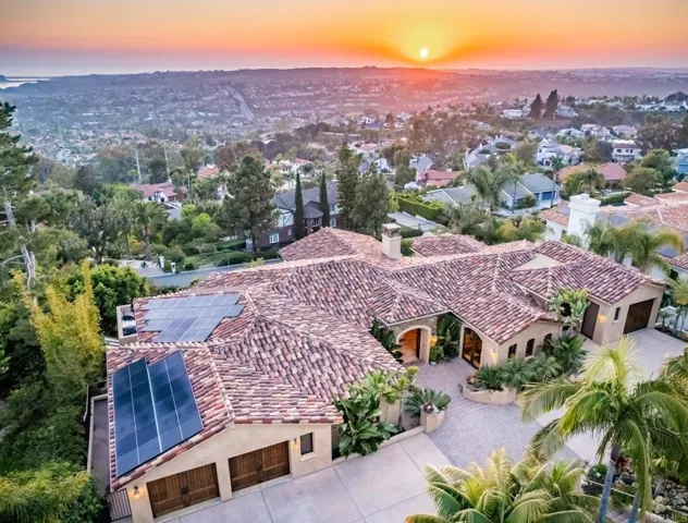 7133 Obelisco Circle, Carlsbad, California 92009