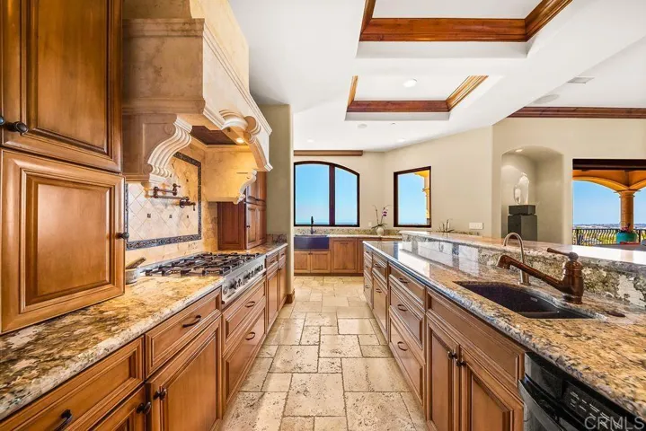 7133 Obelisco Circle, Carlsbad, California 92009