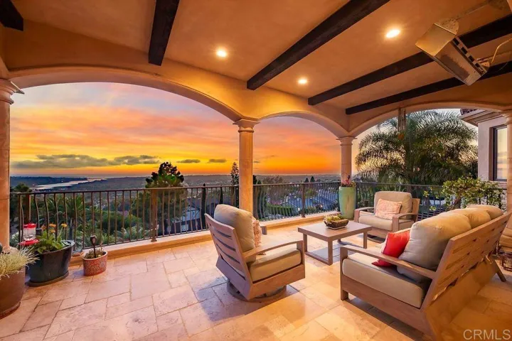 7133 Obelisco Circle, Carlsbad, California 92009