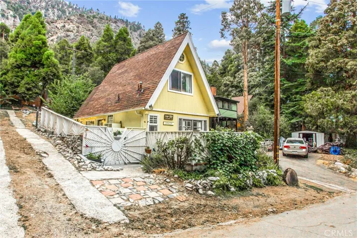 39429 Canyon Drive, Forest Falls, California 92339