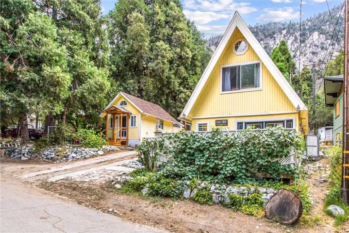 39429 Canyon Drive, Forest Falls, California 92339