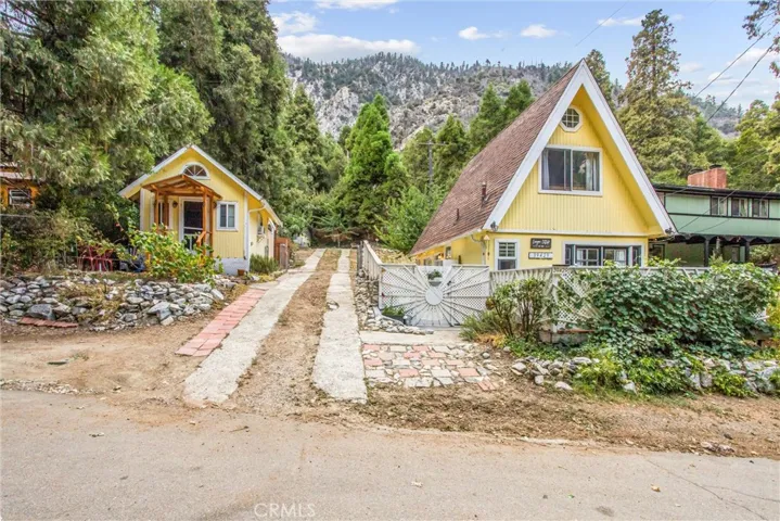 39429 Canyon Drive, Forest Falls, California 92339
