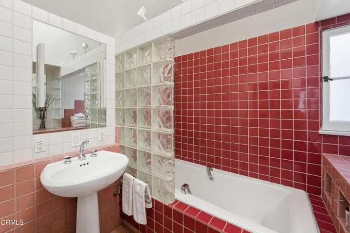 41-Bathroom