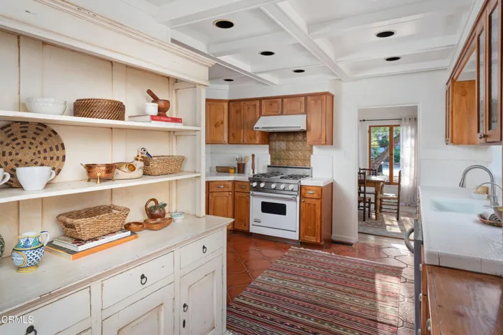 31-Kitchen