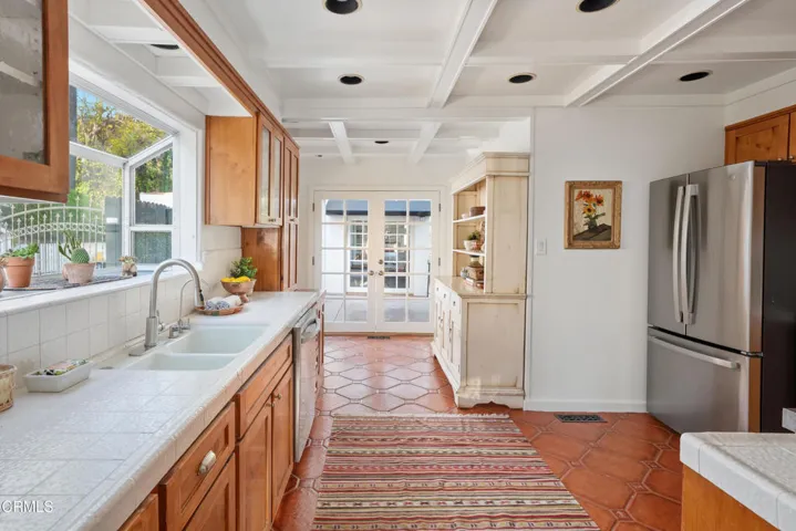 15-Kitchen
