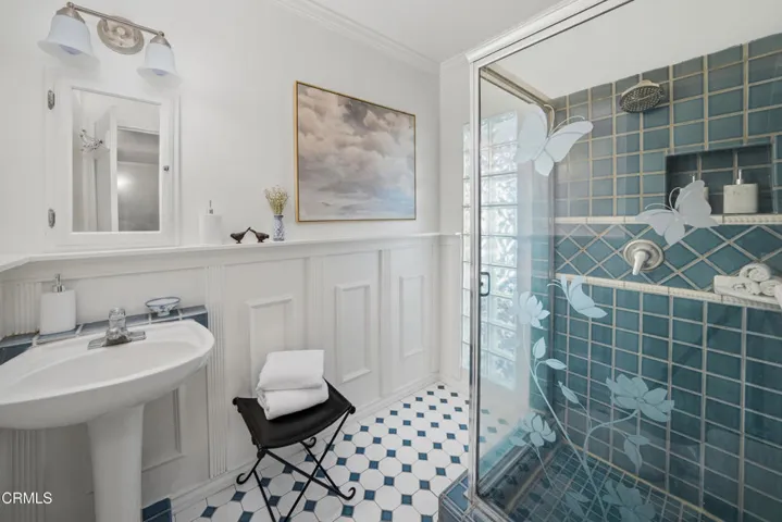 44-Bathroom