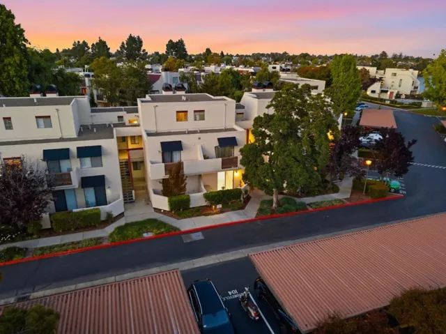126 Shorebird Circle, Redwood City, California 94065