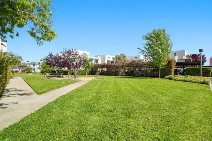 126 Shorebird Circle, Redwood City, California 94065