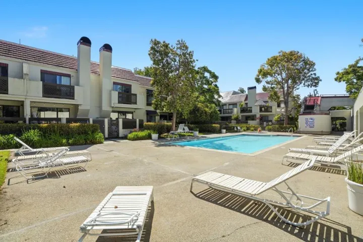 126 Shorebird Circle, Redwood City, California 94065