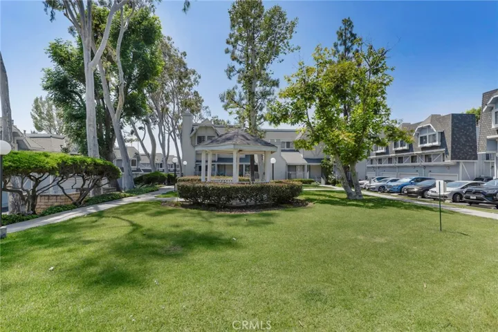 18424 Lemarsh, Northridge, California 91325