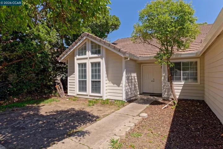 8017 Spengler Dr, Sacramento, California 95828