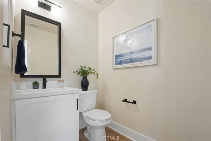 18090 Prairie Avenue 101, Torrance, California 90504
