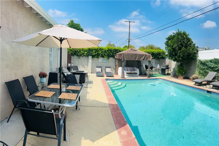 Low maintenance back yard.