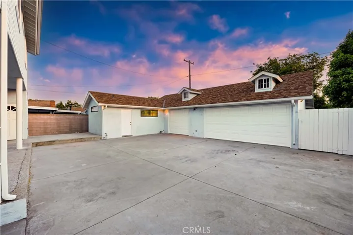 4 Car Garage + Workshop