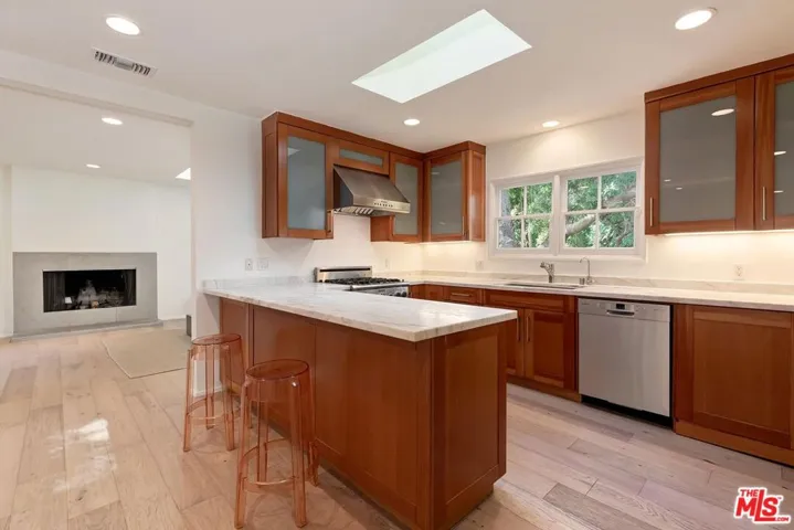 7586 Woodrow Wilson Drive, Los Angeles, California 90046