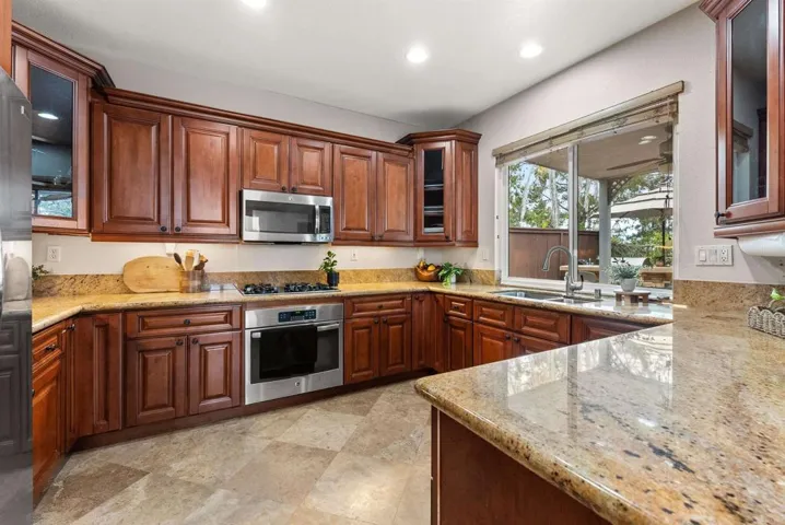 1546 Black Walnut Drive, San Marcos, California 92078