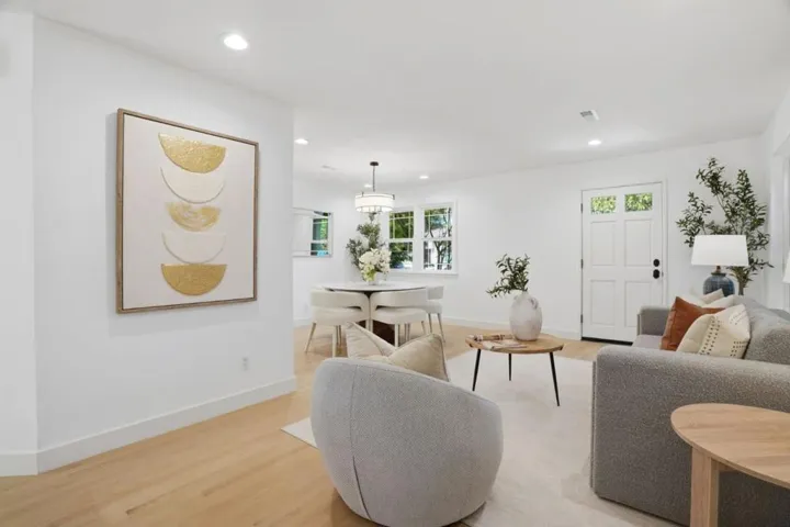 385 Carmelita Drive, Mountain View, California 94040