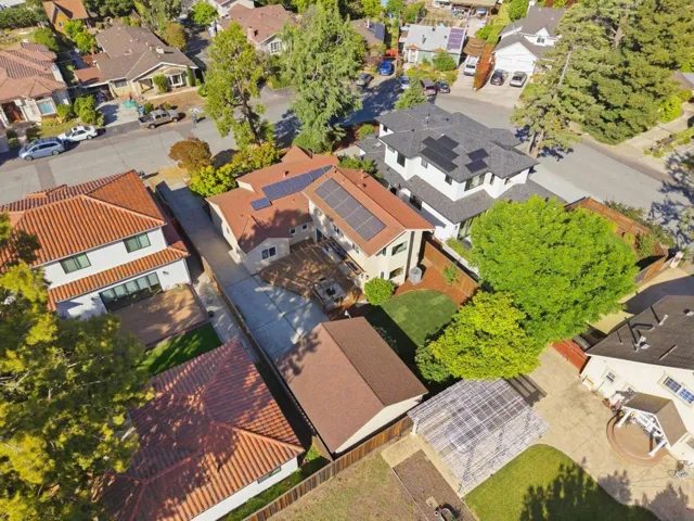 385 Carmelita Drive, Mountain View, California 94040