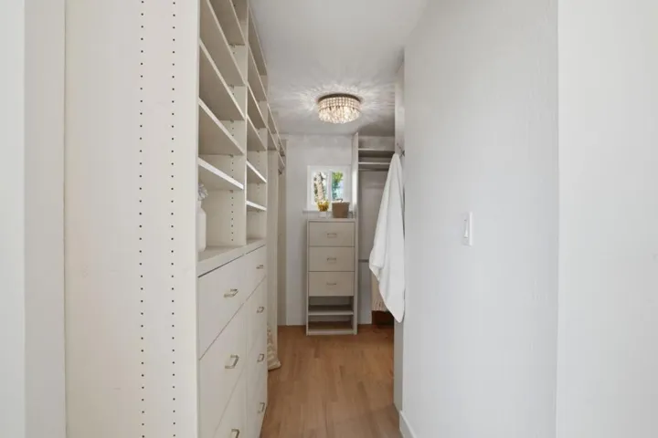 385 Carmelita Drive, Mountain View, California 94040