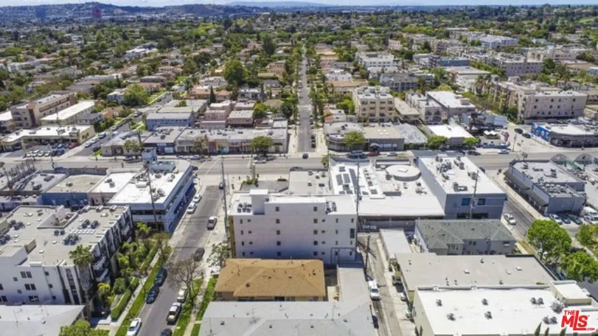 1143 Glenville Drive 302, Los Angeles, California 90035