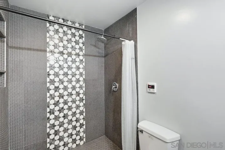 4080 Forney, San Diego, California 92117
