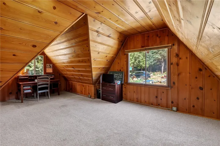 336 Lovers, Cedarpines Park, California 92322