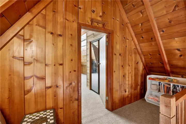 336 Lovers, Cedarpines Park, California 92322